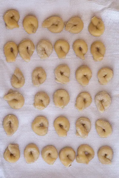 Far asciugare i taralli Far asciugare i taralli